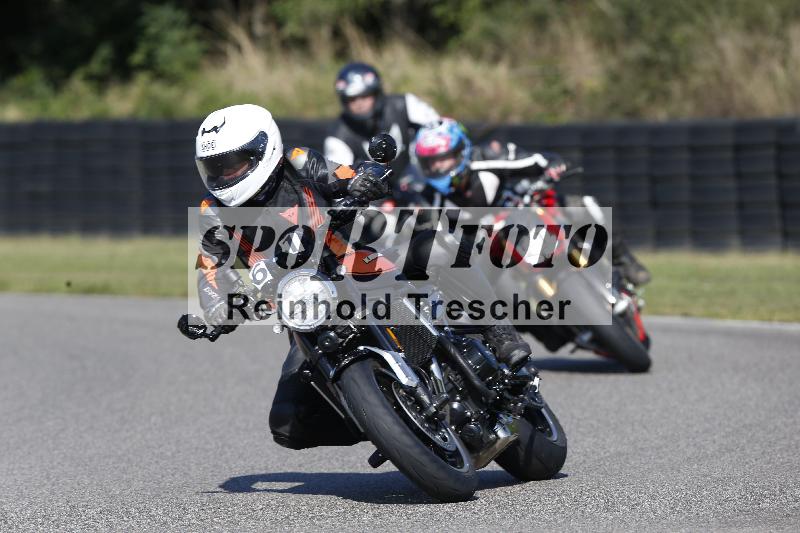 /Archiv-2025/49 26.08.2025 Cornu Master School ADR/blau-bleu/61